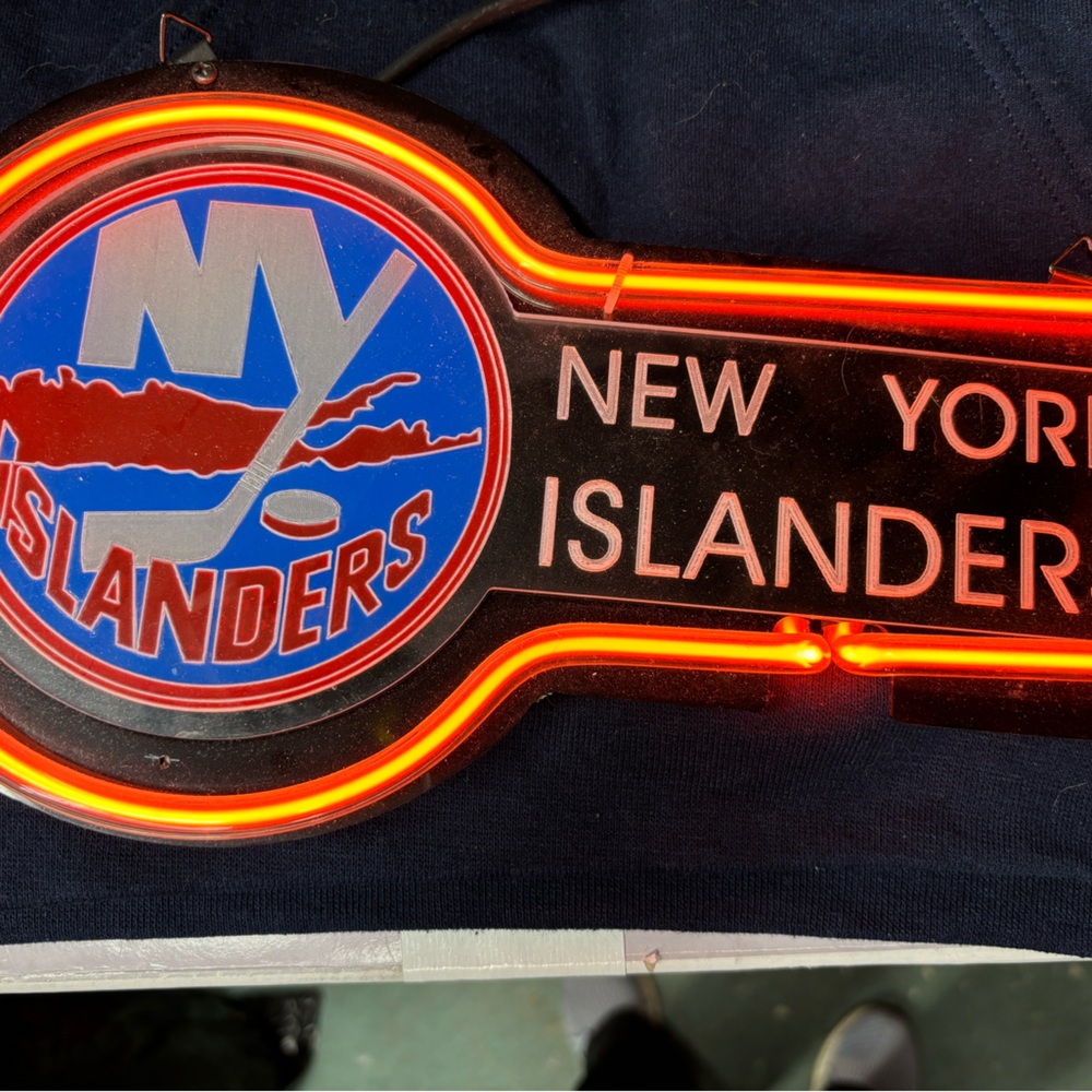 New York Islanders neon light